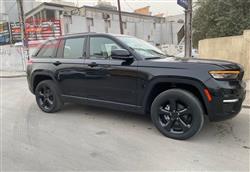 جیپ گراند شیرۆکی